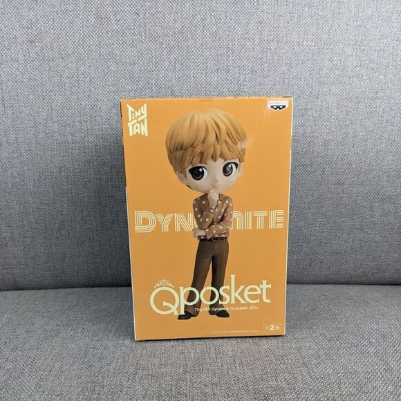 BTS Dynamite Jin Version B TinyTAN Q Posket Statue - Picture 1 of 7
